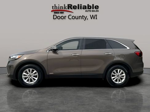 Used 2019 Kia Sorento AWD V6 image 2