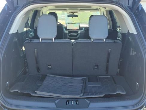 New 2025 Ford Explorer Active w/ Active Comfort Package image 12