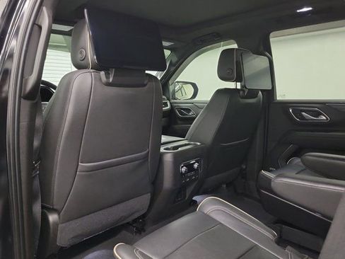 Used 2021 GMC Yukon SLT w/ SLT Premium Package RWD image 13