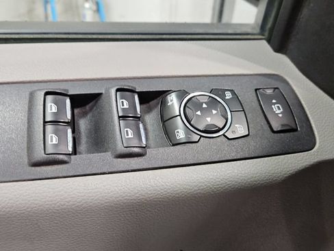 Used 2017 Ford F350 XLT w/ XLT Premium Package AWD/4WD image 12