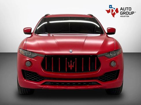 Used 2017 Maserati Levante w/ Luxury Package AWD/4WD image 6