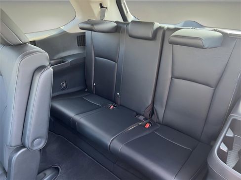 Used 2025 Toyota Grand Highlander FWD image 13