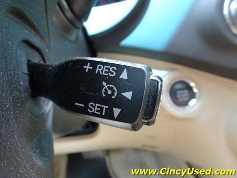 Used 2010 Toyota Highlander Limited AWD/4WD image 25