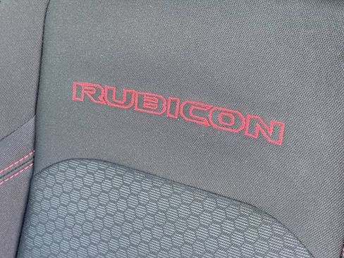 Used 2021 Jeep Wrangler Rubicon AWD/4WD image 34
