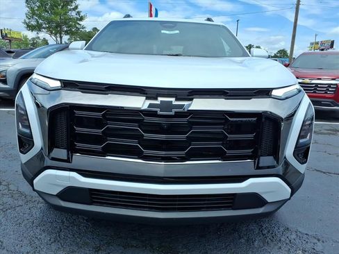 New 2026 Chevrolet Equinox ACTIV w/ Safety and Technology Package AWD/4WD image 9