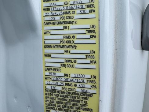 Used 2022 Ford F650 2WD Regular Cab Super Duty image 49