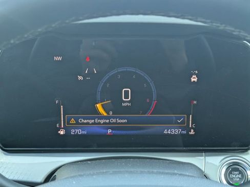 Used 2025 Chevrolet Trax LT w/ LT Convenience Package FWD image 27