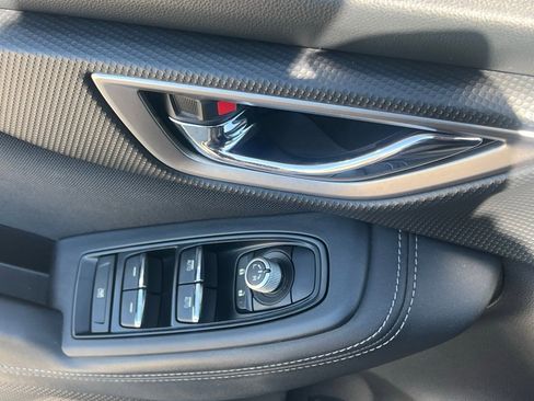 Used 2019 Subaru Forester Premium w/ All-Weather Package image 24