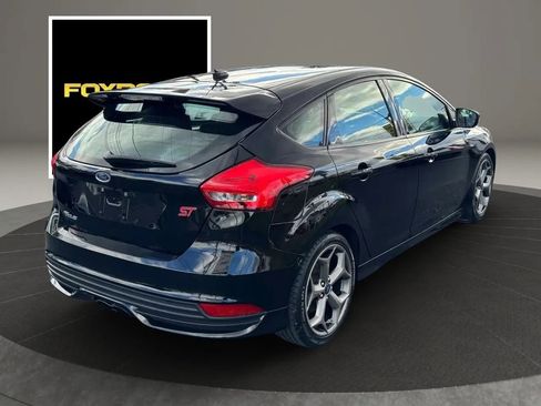 Used 2018 Ford Focus ST image 5