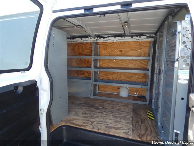 Used 2015 Chevrolet Express 2500 RWD image 41