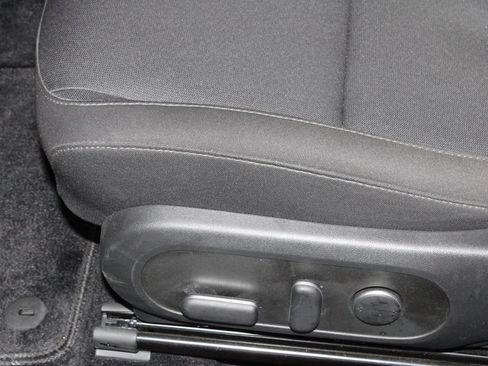 Used 2025 Hyundai Kona SEL FWD image 23