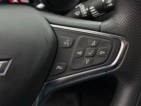 Used 2021 Chevrolet Equinox LT image 16