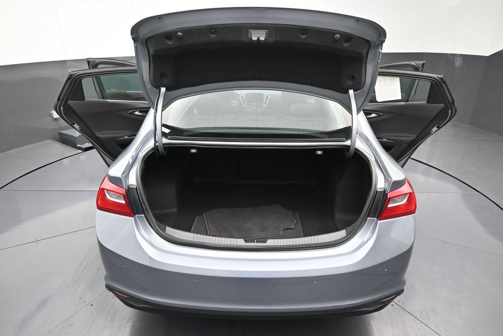 Certified 2025 Chevrolet Malibu LT FWD image 11