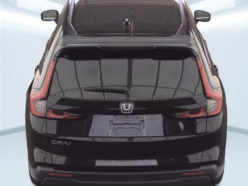 Used 2025 Honda CR-V LX image 7