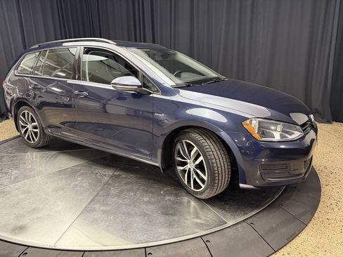 Used 2016 Volkswagen Golf Limited Edition FWD image 12