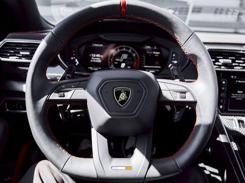 Used 2024 Lamborghini Urus Performante AWD/4WD image 68