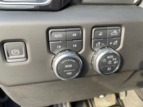 Used 2022 GMC Sierra 1500 Denali AWD/4WD image 19