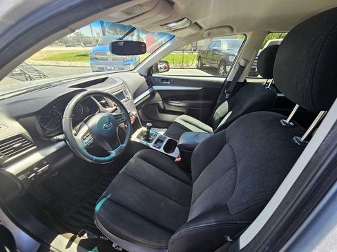 Used 2014 Subaru Outback 2.5i Premium w/ Popular Package #1B AWD/4WD image 13