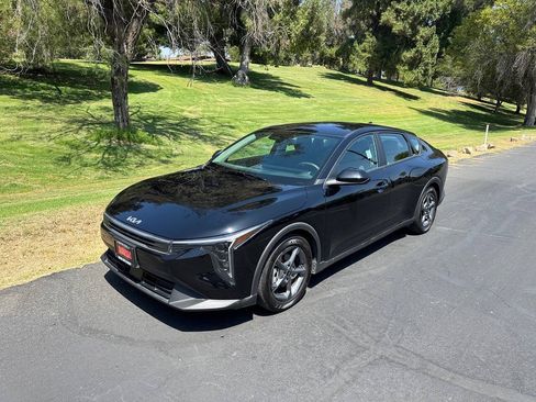 Used 2025 Kia K4 FWD image 8
