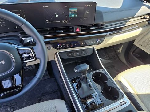 New 2026 Kia Carnival SX Prestige image 18