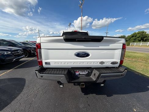 Used 2017 Ford F250 XLT w/ XLT Value Package AWD/4WD image 4
