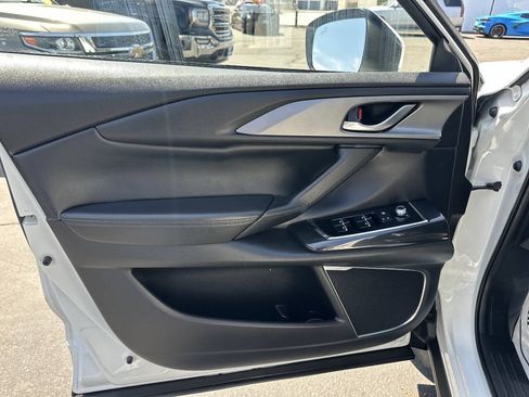 Used 2019 MAZDA CX-9 Touring w/ Touring Premium Package FWD image 8