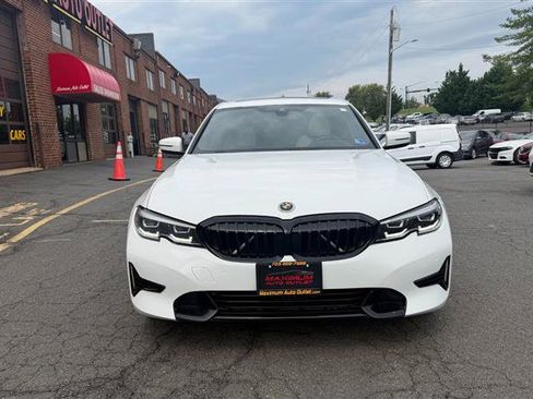 Used 2021 BMW 330i Sedan w/ Premium Package RWD image 2
