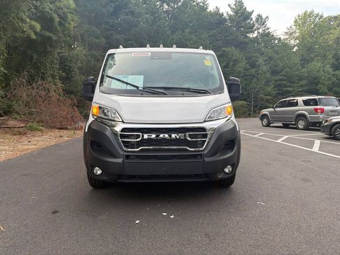 Used 2025 RAM ProMaster 2500 w/ U-Haul Equipment Group FWD image 3