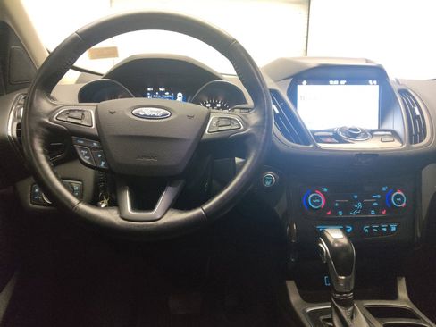 Used 2019 Ford Escape Titanium AWD/4WD image 22