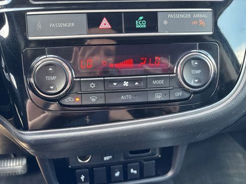 Used 2019 Mitsubishi Outlander GT AWD/4WD image 23