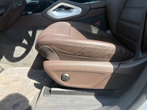 Used 2020 Mercedes-Benz GLS 450 4MATIC image 7