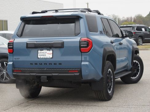 Used 2025 Toyota 4Runner TRD Off-Road Premium image 22