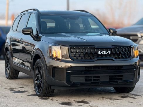 Used 2024 Kia Telluride EX X-Line image 3