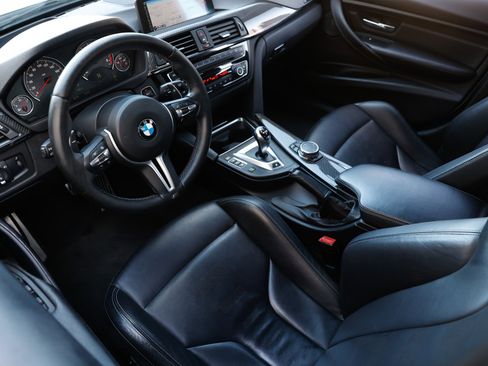 Used 2015 BMW M3 image 6