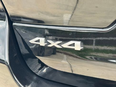 Used 2024 Jeep Grand Cherokee Laredo X image 13