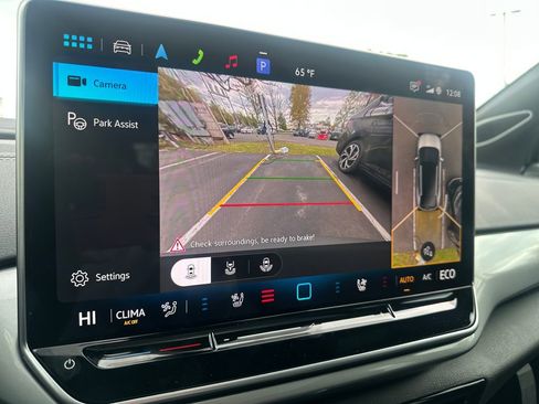 New 2026 Volkswagen ID.4 Pro S Plus AWD/4WD image 10