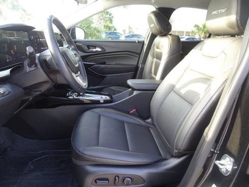 Used 2025 Chevrolet Trax ACTIV w/ Driver Confidence Package FWD image 7