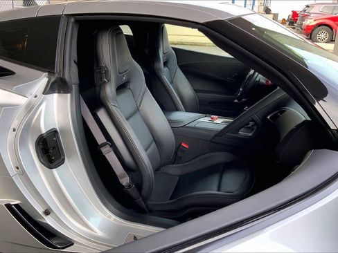 Used 2016 Chevrolet Corvette Z06 w/ 3LZ Preferred Equipment Group image 9