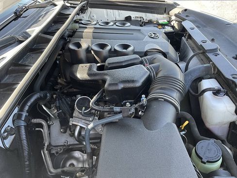 Used 2018 Toyota 4Runner SR5 Premium AWD/4WD image 42