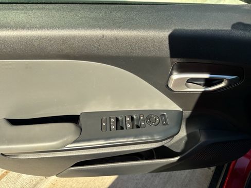 Used 2025 Kia K4 LXS image 18