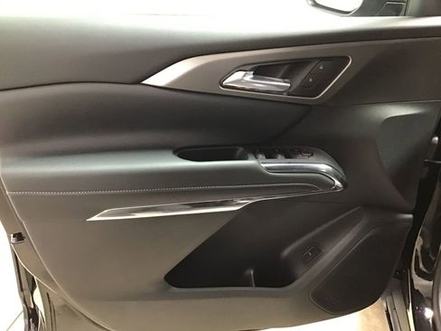 New 2026 Chevrolet Traverse LT w/ Sun and Wheel Package image 15