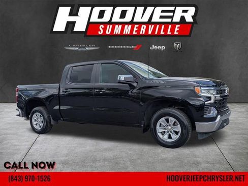 Used 2025 Chevrolet Silverado 1500 LT image 1