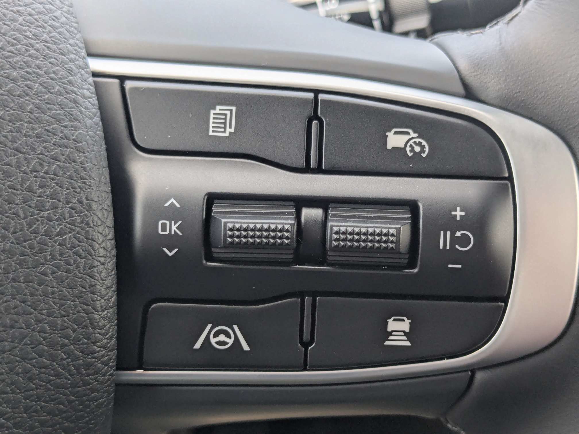 New 2026 Kia K5 GT-Line w/ GT-Line Red Interior Package FWD image 32