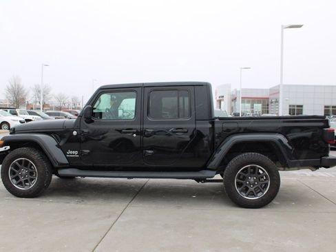 Used 2022 Jeep Gladiator Overland w/ Popular Equipment Package image 4