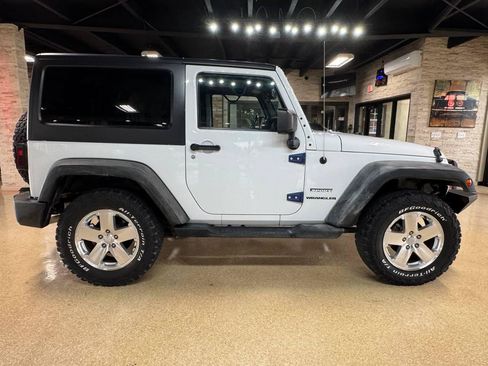 Used 2014 Jeep Wrangler Sport w/ Quick Order Package 24S AWD/4WD image 8