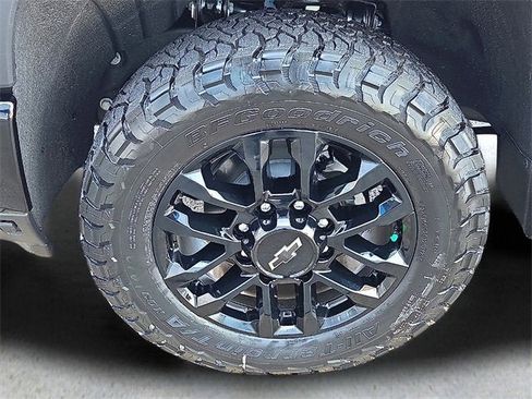 New 2026 Chevrolet Silverado 2500 LT w/ Trail Boss Package image 9