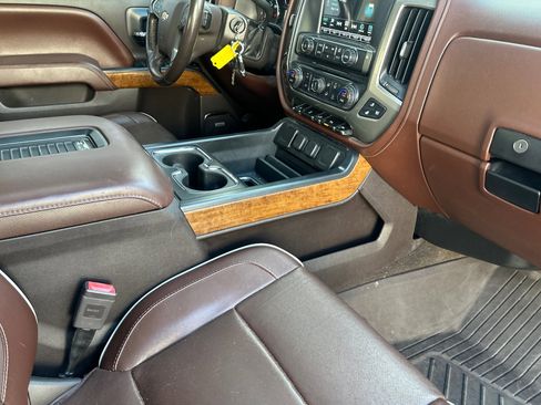 Used 2016 Chevrolet Silverado 1500 High Country image 18