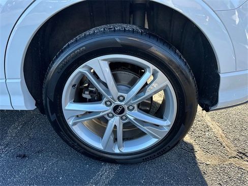 Used 2021 Audi Q3 2.0T Premium Plus w/ Premium Plus Package image 14