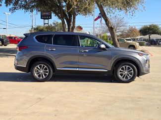 Used 2019 Hyundai Santa Fe SE video 2