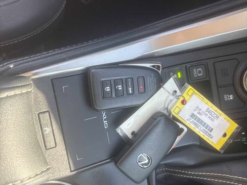 Used 2018 Lexus NX 300 image 17